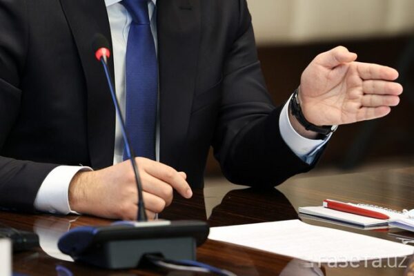 Ўзбекистонда мансабдорларга ёпиқ қарорлари учун маъмурий жавобгарлик жорий этилиши мумкин